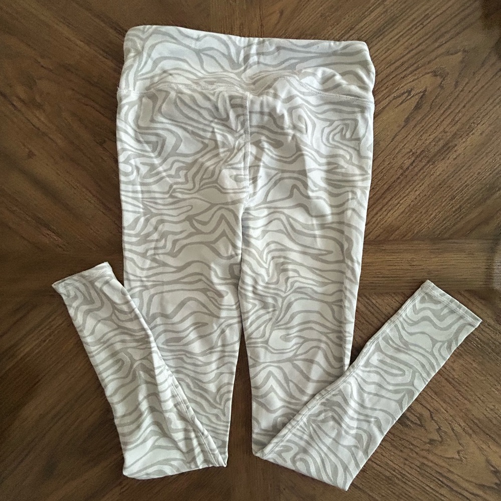 Alo White and Gray Patterned Leggings